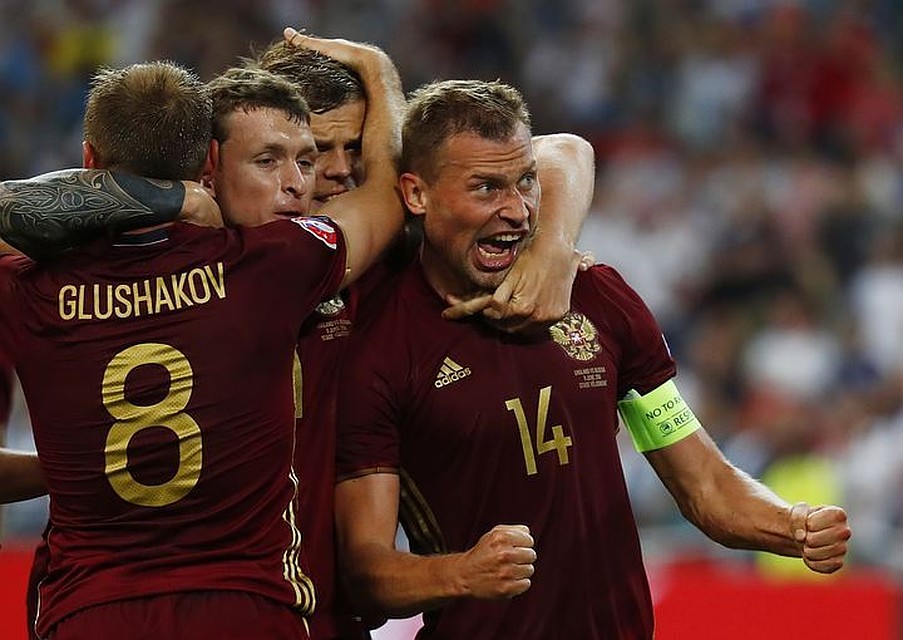 Василий Березуцкий стал автором первого гола сборной России на чемпионате Европы по футболу. Жаль, что больше поводов для радости Сборная не дала