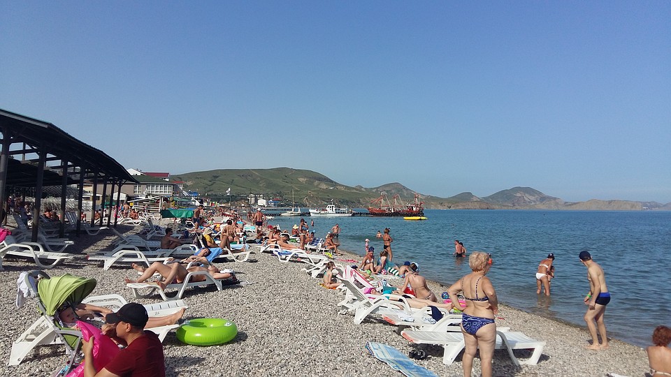 На неприятный запах туристы жалуются не первый год.