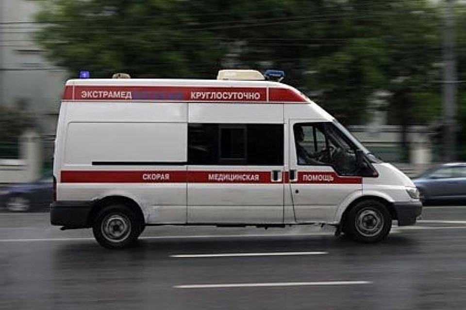 45-летнего мужчину спасают в реанимации