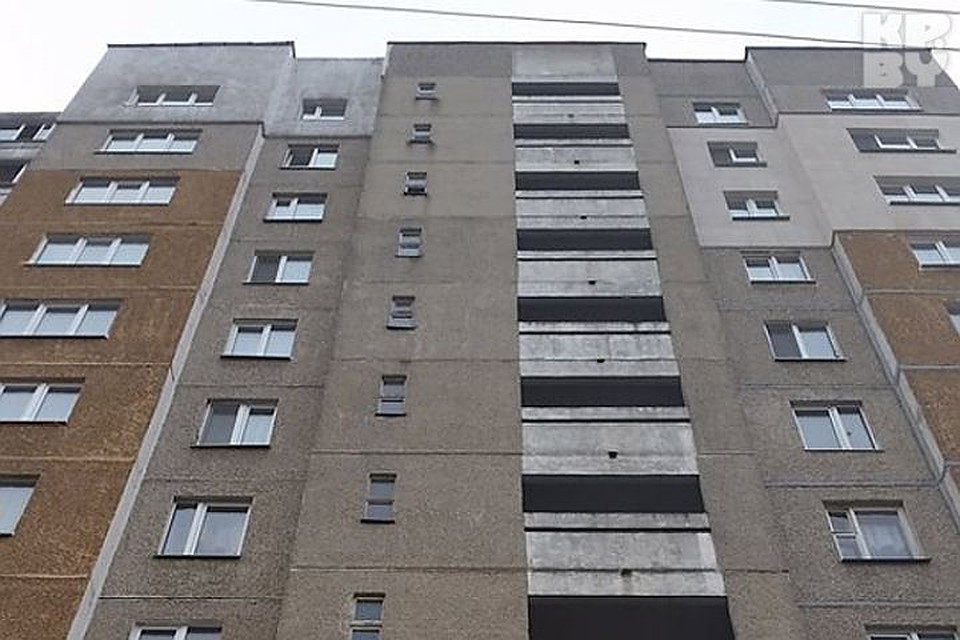 В Минске 28-летний парень упал с высотки и погиб.