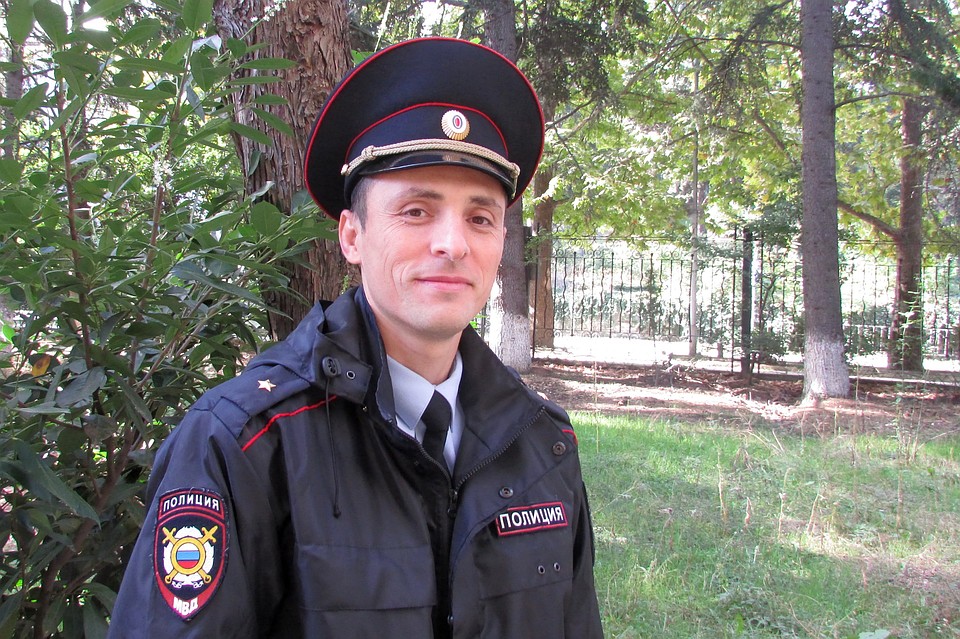 35-летний Рефат служит в полиции уже 15 лет. Фото из личного архива.