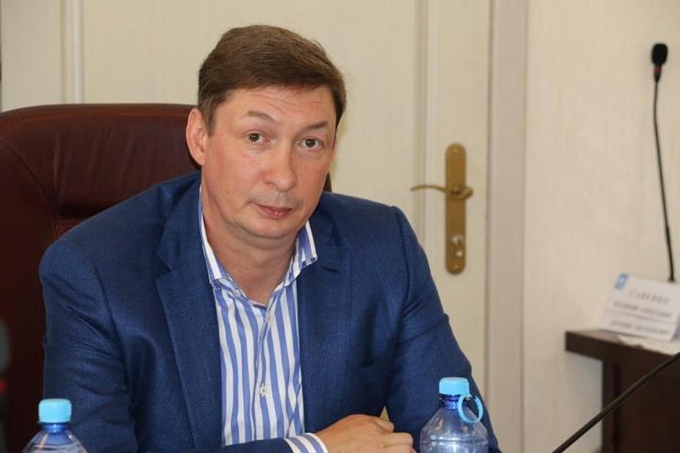 Евгений Верхолаз произошедшее пока не комментирует.