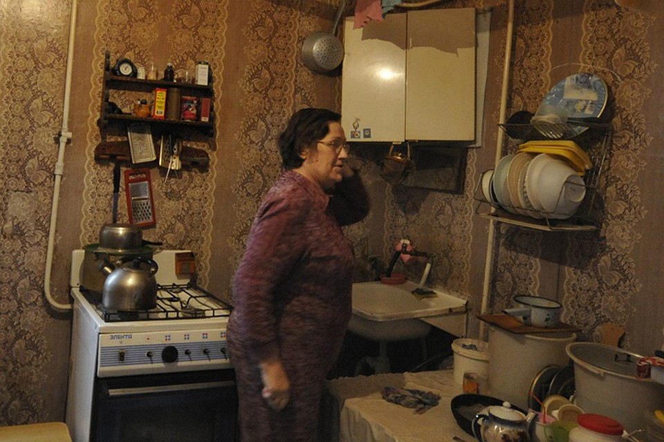 Администратор жилого фонда ежемесячно распределяет количество потребленной теплоэнергии между владельцами квартир.