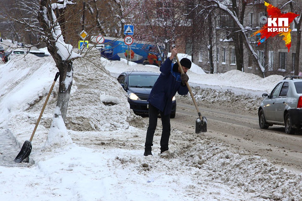 2 января в Ижевске должны выехать на уборку улиц 94 единицы техники