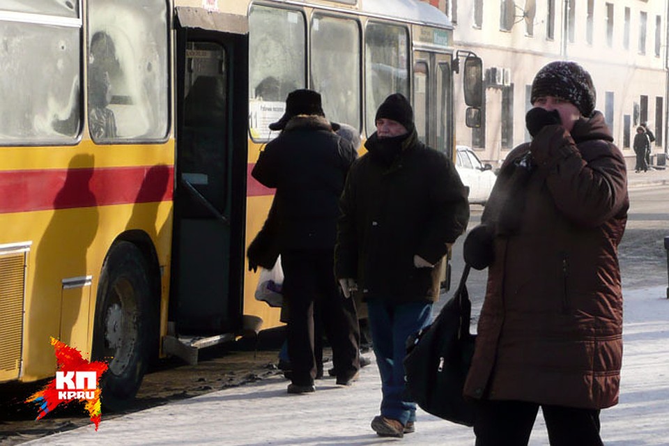 В Рождественскую ночь православных Нового Уренгоя будут подвозить к храмам на автобусах