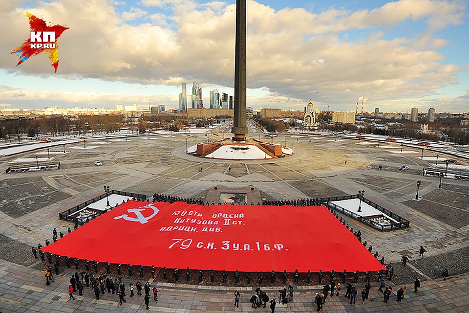 Акцию посвятили подготовке к празднованию 75-й годовщины Великой Победы. Фото: Евгения ГУСЕВА