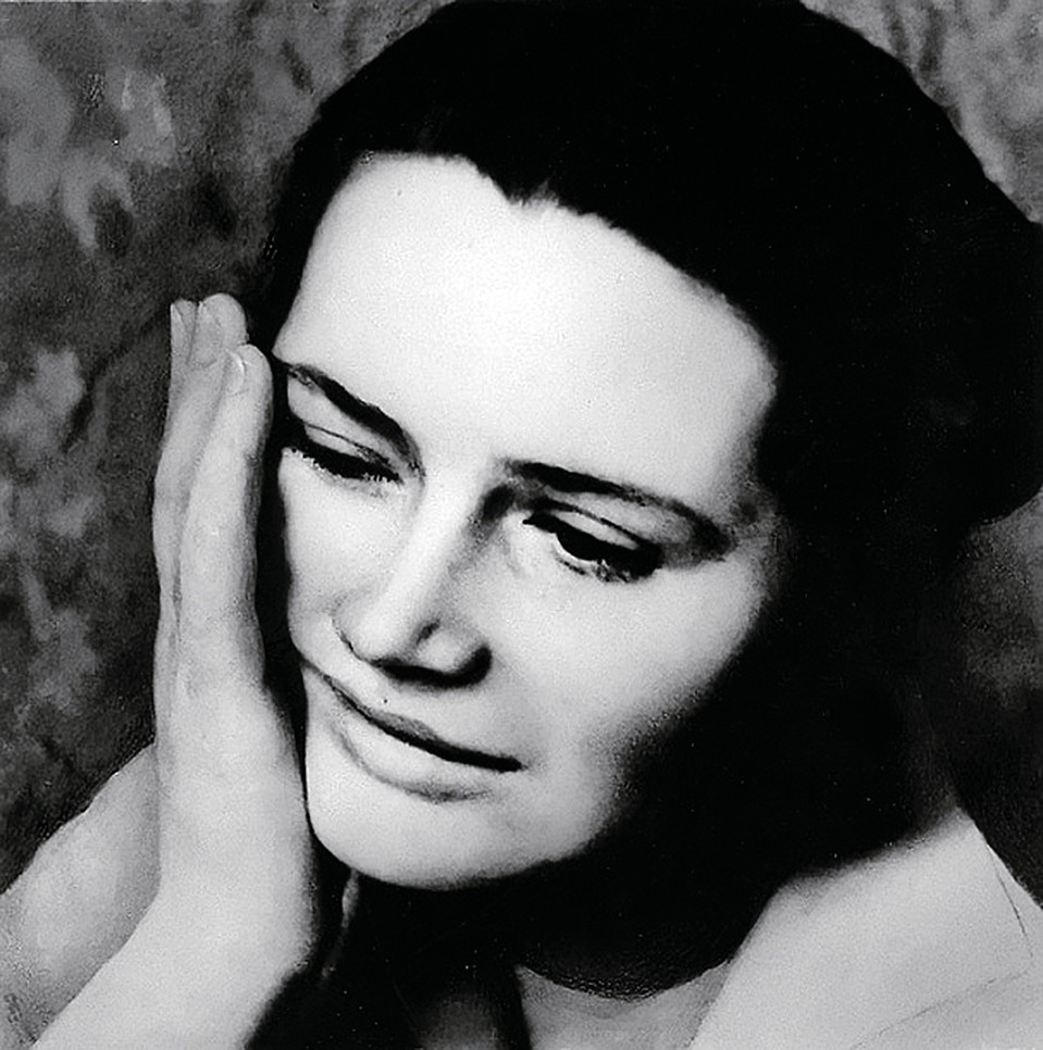 Валентина Гагарина. 12 апреля 1961-го. Василий Песков сделал этот снимок в минуту, когда по радио объявили: «Космический корабль «Восток» пошел на посадку». Фото: из книги В. Пескова «Шаги по росе»