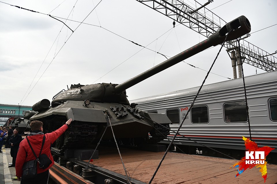 ...И тяжелый танк ИС-3, появившийся в конце Великой Отечественной войны. Фото: Влад КОМЯКОВ