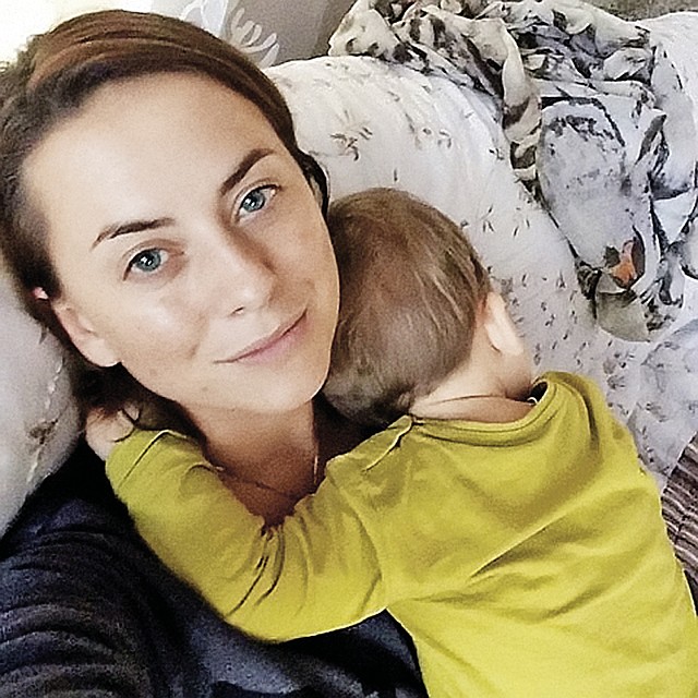 Отчаявшись снова увидеться с племянником Платоном, сестра Жанны Наталья Фриске пошла к магу. Фото: СОЦСЕТИ