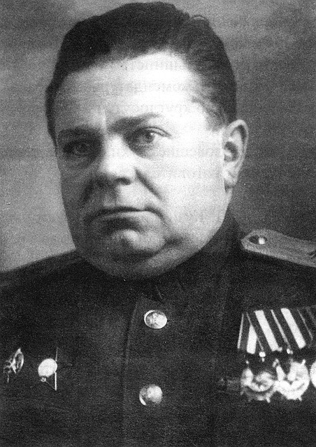 Александр Петрович Кузнецов командовал 17-м Краснознамённым Брестским погранотрядом с марта 1939 по декабрь 1941 года