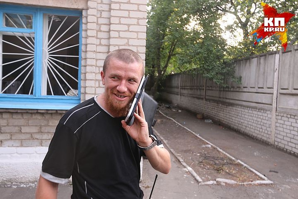 Моторола одним из первых понял, что информационная составляющая этой войны едва ли не такая же важная, как боевая. Фото: Александр КОЦ, Дмитрий СТЕШИН