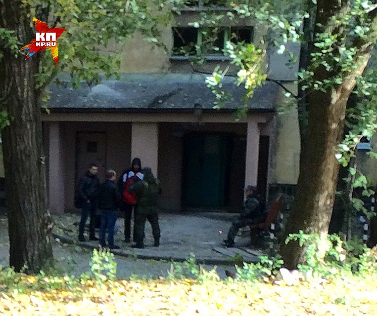 Подъезд дома, в котором погиб Моторола. ФОТО Вадим НИКОЛАЕВ