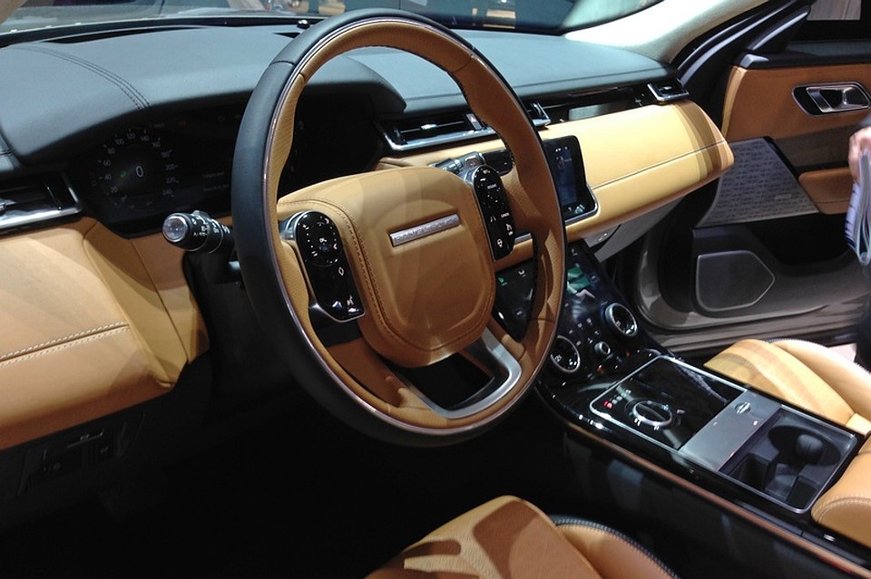 Velar скоро появится в России