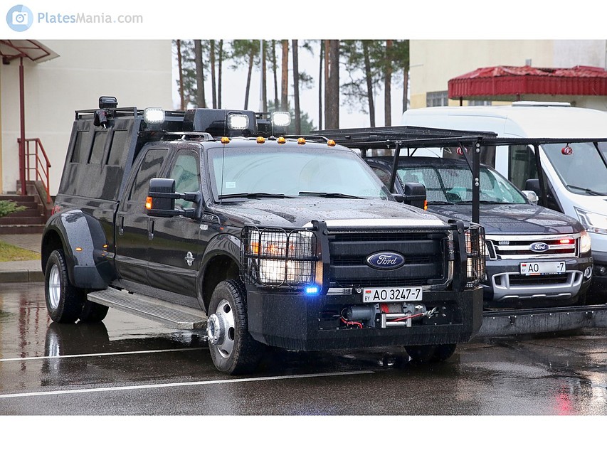 Броневик на базе внедороржника Ford стоит на вооружении белорусских спецслужб. Фото: Platesmania.com