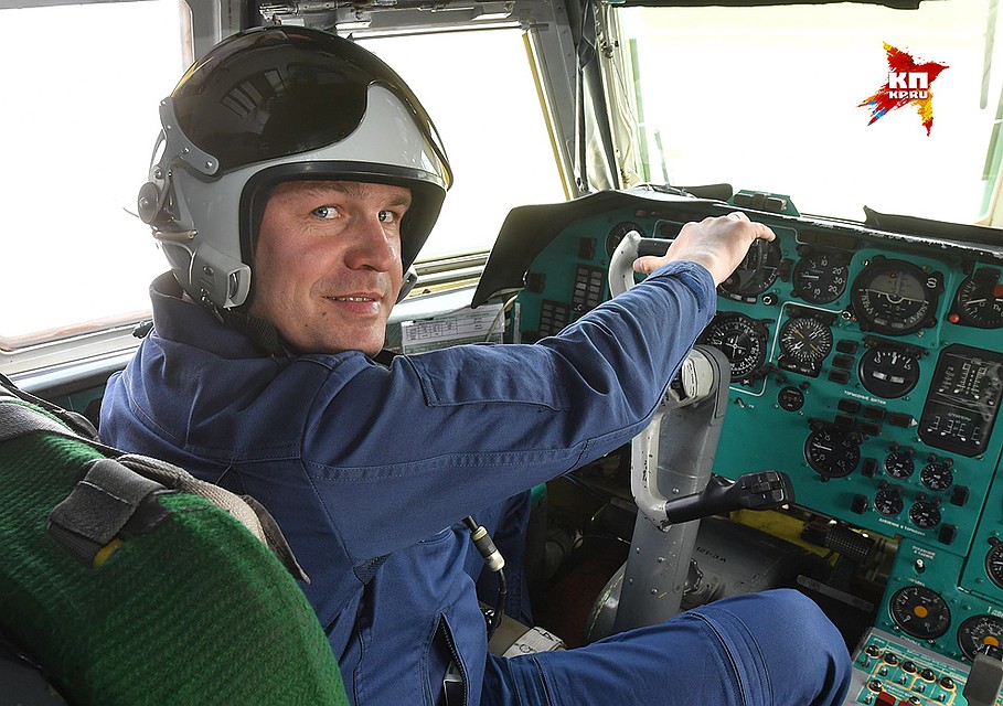 Командир авиационной эскадрильи самолетов-заправщиков Ил-78 подполковник Владимир Озеров. Фото: Владимир ВЕЛЕНГУРИН