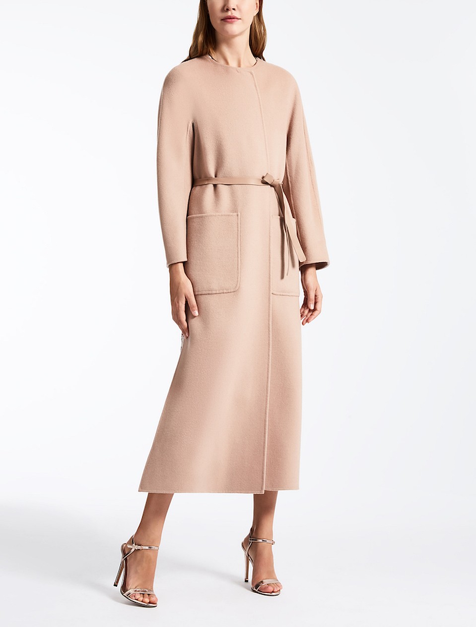 Пальто из верблюжей шерсти для теплой осени. Фото: Max Mara