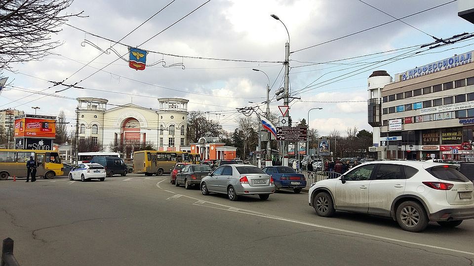 Водителям пришли штрафы с камер на 32 миллиона рублей. Фото: Анастасия КУРДЮКОВА