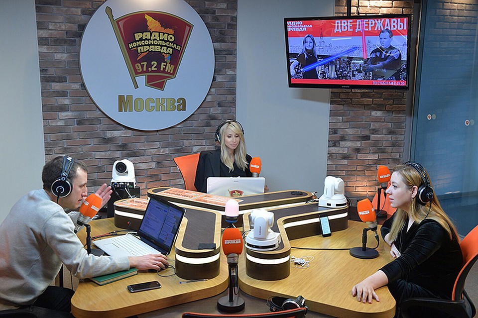 В эфире Радио «КП» певица призналась, что планирует пару детишек Фото: Михаил ФРОЛОВ