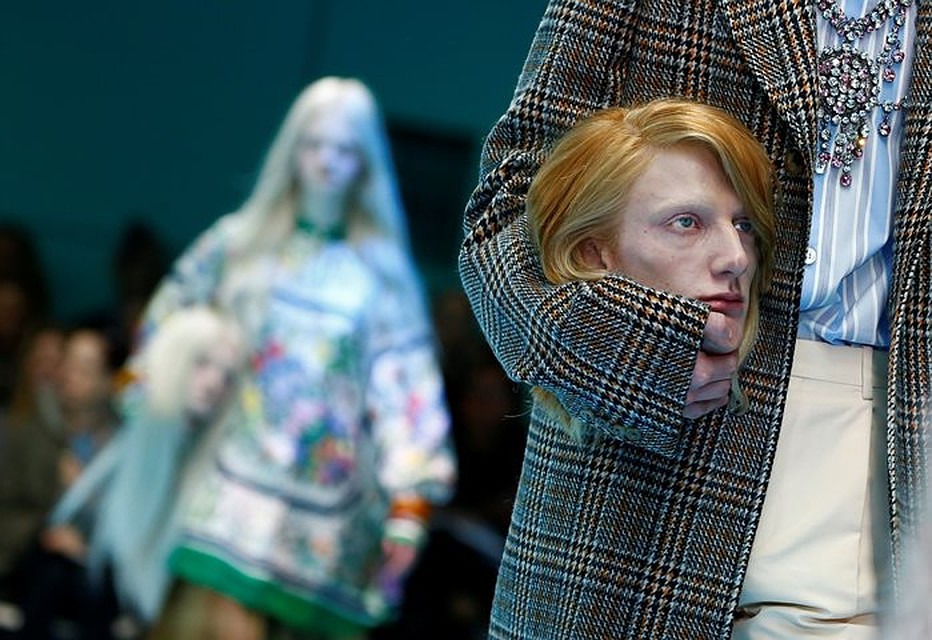 Коллекция одежды Gucci осень/зима-2018 на Неделе Моды в Милане Фото: REUTERS