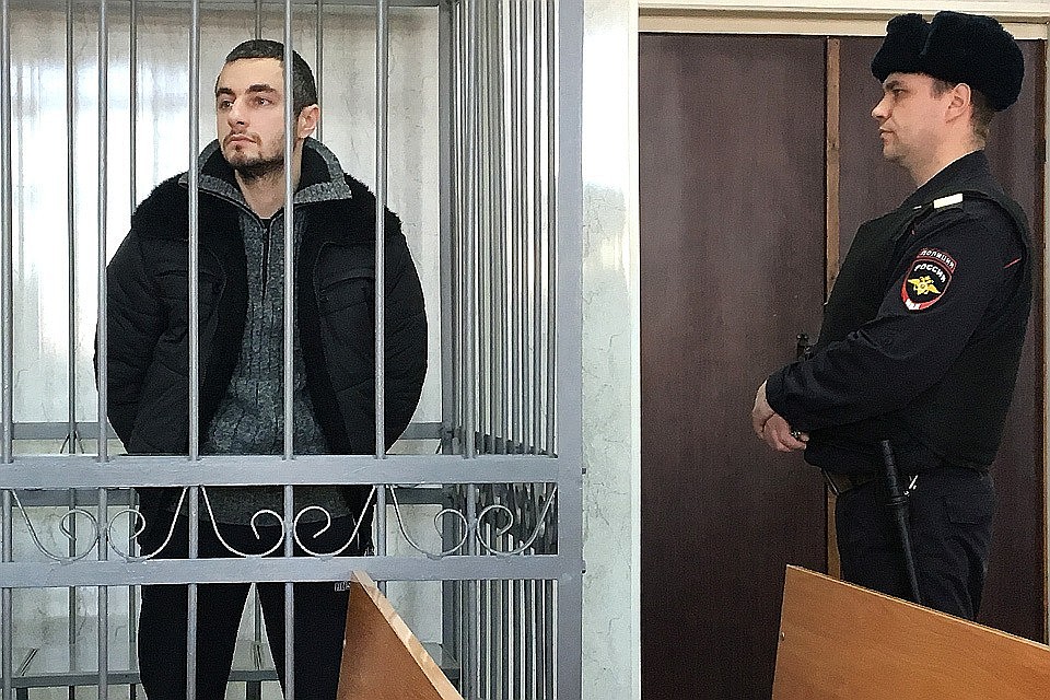 Дмитрий Грачев в помещении суда.