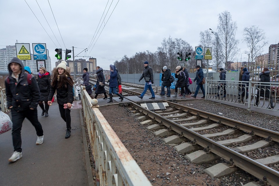 Утонет ли идея с подземным переходом в море бюрократии? Фото: Олег ЗОЛОТО