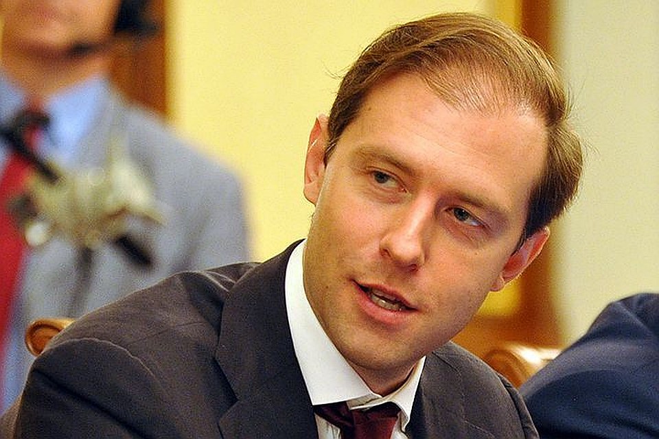 Министра промышленности и торговли РФ Дениса Мантурова может ждать повышение до поста вице-премьера. Фото: Анатолий ЖДАНОВ
