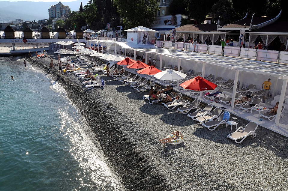 В Крыму этим летом планируют открыть 449 пляжей. Фото: Анастасия КУРДЮКОВА