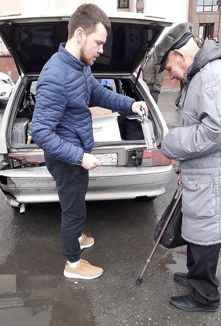 В борьбе за голоса кандидаты используют "запрещенные" приемы.