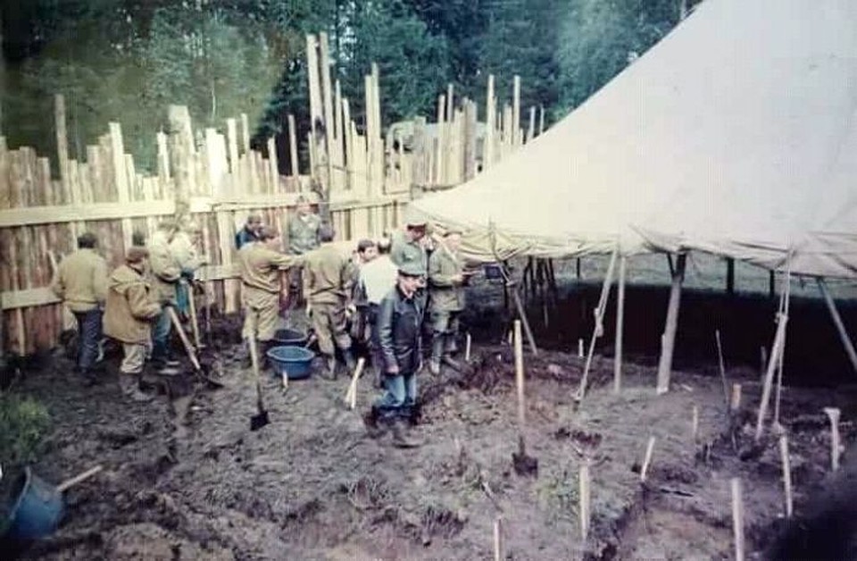 В раскопках 1979 года участвовали всего шесть человек. В раскопках 1991-го уже профессиональные археологи и солдаты. Фото: Мемориал Романовых