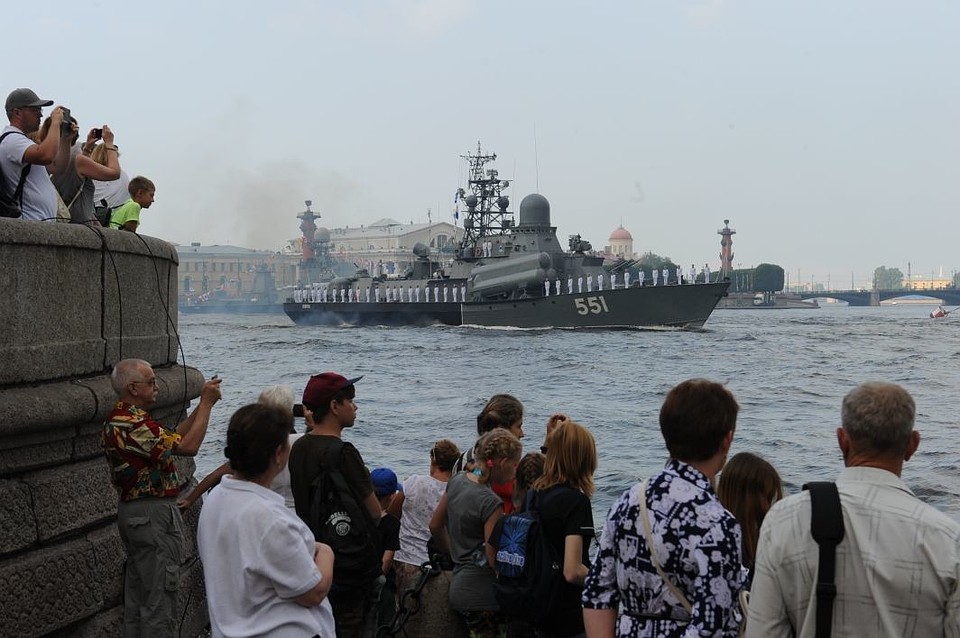 Малый ракетный корабль участвует в репетиции Дня ВМФ 22 июля. Фото: Олег ЗОЛОТО
