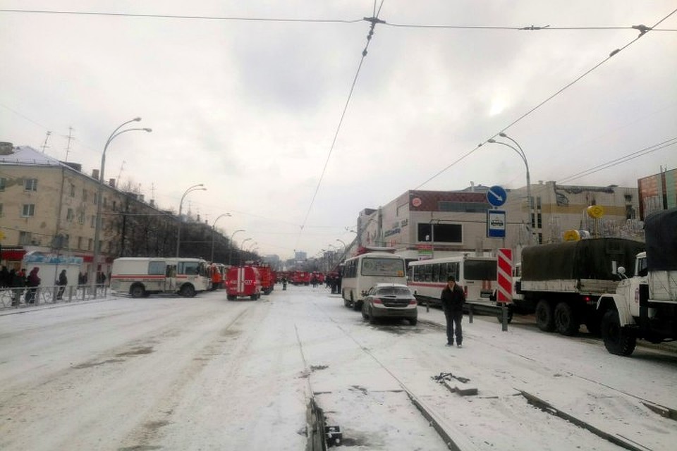 Трагедия в "Зимней вишне" навсегда изменила жизни тысяч кемеровчан. Фото: Кирилл ЧАЩИН