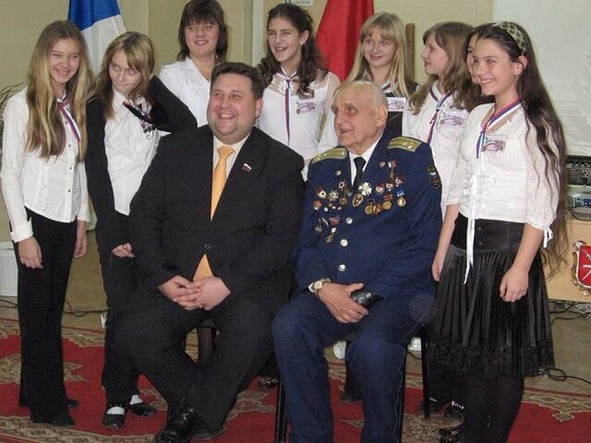 Фото на память с учениками школы №70