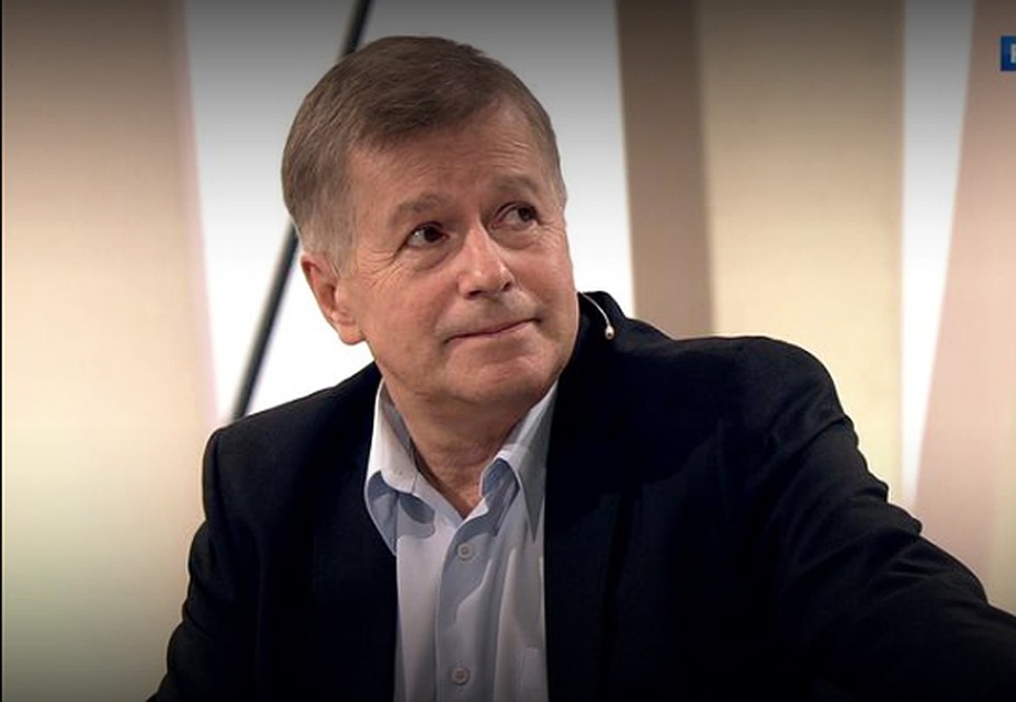 64-летний Игорь Ливанов впервые рассказал неизвестные подробности брака с Ириной и раскрыл тайну своего покойного сына Андрея, которую он хранил много лет. Фото: кадр программы.