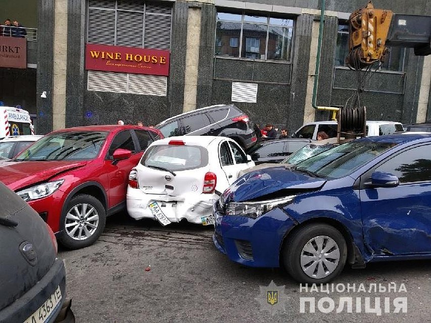 К медикам обратились три человека. Фото: Нацполиция Киева