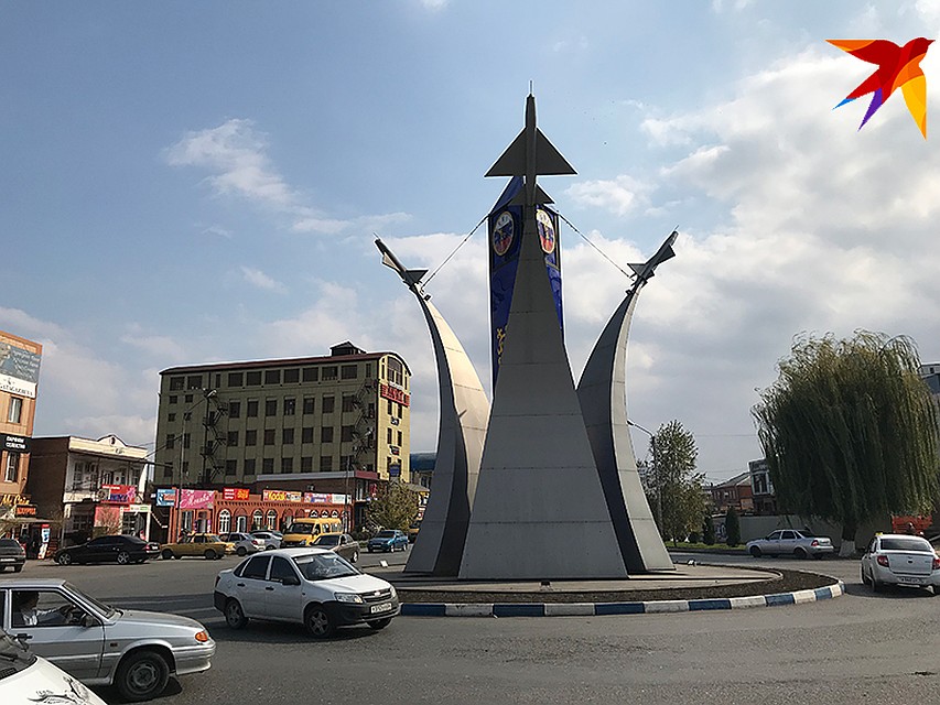 Площадь в Назрани Фото: Владимир ВОРСОБИН