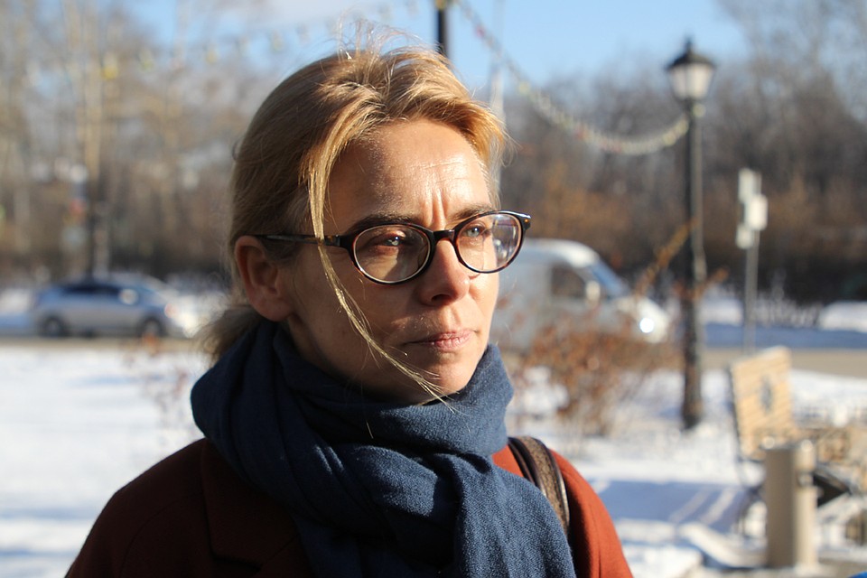 Парижанка Анн говорит, что не расстроилась посадке в Иркутске, но усталость у нее уже накопилась Фото: Юлия ПЫХАЛОВА