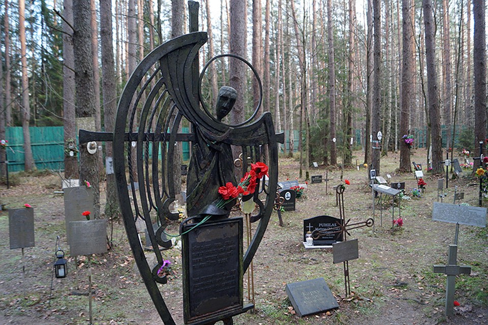 Рассказывать о трагедии должны специально подготовленные учителя. Фото: ombudsmanspb.ru