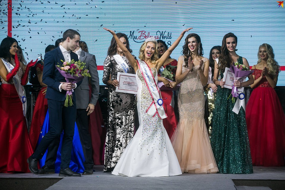 "Миссис Беларусь" отлично говорит на английском языке. Фото: Павел МАРТИНЧИК