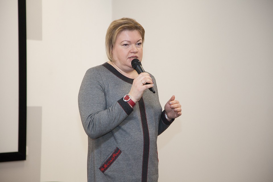 Министр здравоохранения Оксана Мелехова считает, что голоса, отданные за любимую клинику, являются показателем успешности Фото: Николай ОБЕРЕМЧЕНКО