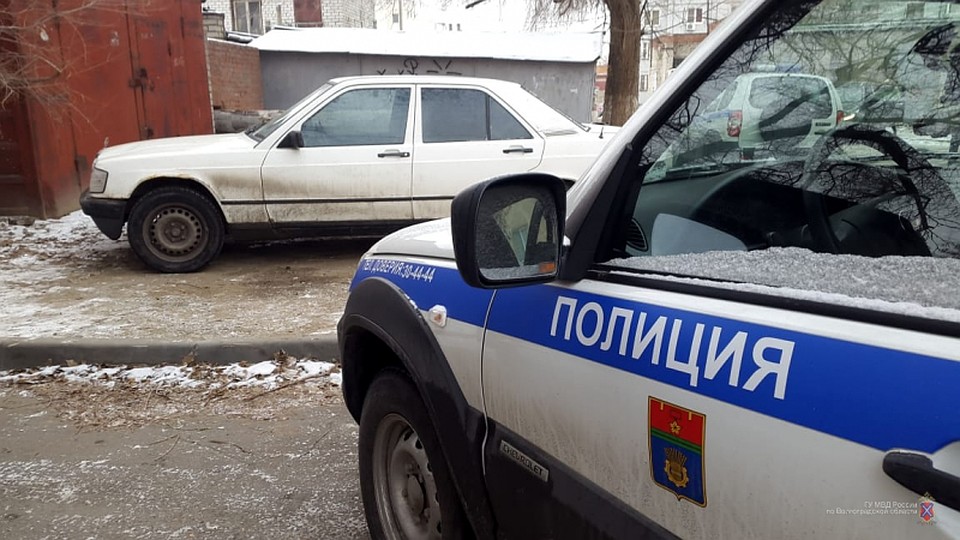 Машину виновника ДТП нашли во дворе у дома, где живет астраханец. Фото: ГУ МВД по Волгоградской области