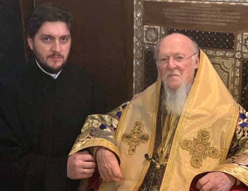 Священник ПЦУ Иоанн Сидор (слева) и патриарх Константинопольский Варфоломей в январе 2019 года. Фото: Личная страничка героя публикации в соцсети