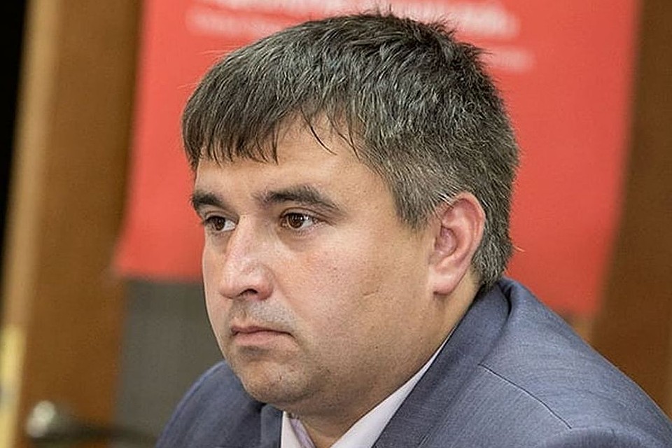 Депутат решил оценить работу городского транспорта на личном опыте. Фото: соцсети Роман Яковлев.