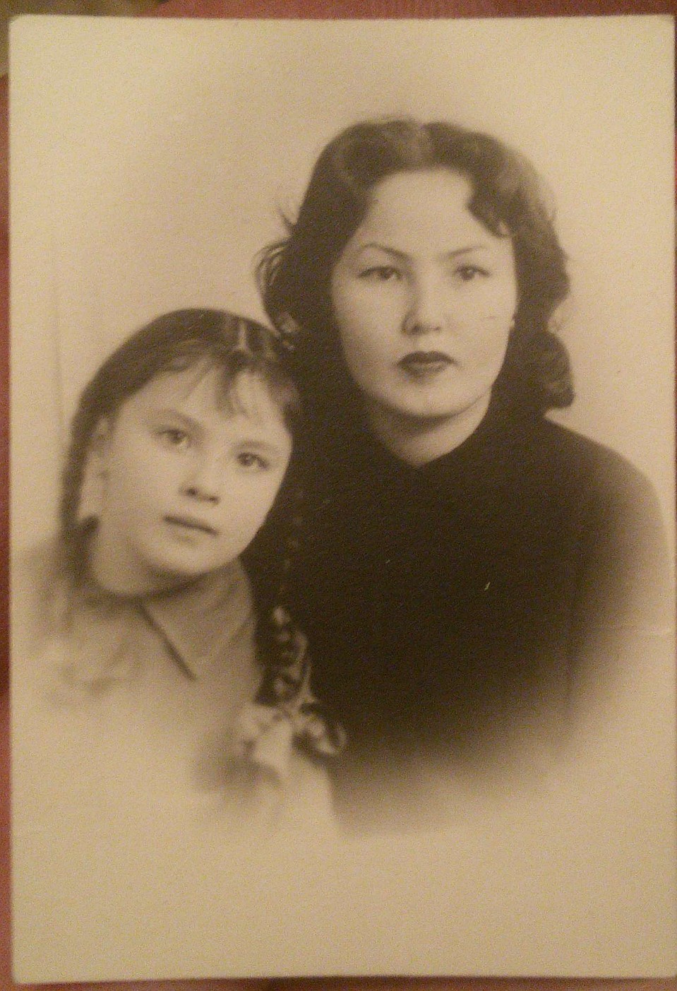 Энгельсина (Геля) с дочкой Лолой. ФОТО: личный архив.