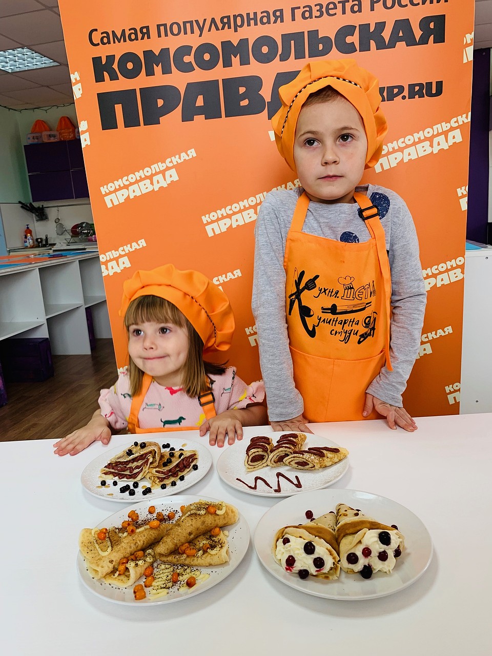 Елизавета и Леонид Мамонтовы в предвкушении дегустации. Фото: Василий ПОЛИКАРПОВ