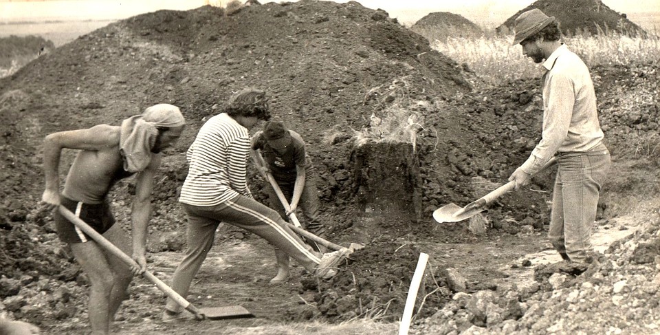 Первые раскопки власовских курганов, 1985 год Фото: Предоставлено Валерием Березуцким
