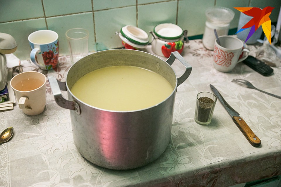 Это так называемый "квас" для хлеба. Кстати, очень полезный. Фото: Павел МАРТИНЧИК