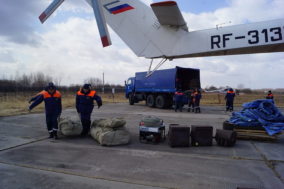 Десант хабаровский спасателей высадился на Бурее Фото: ГУ МЧС России по Хабаровскому краю
