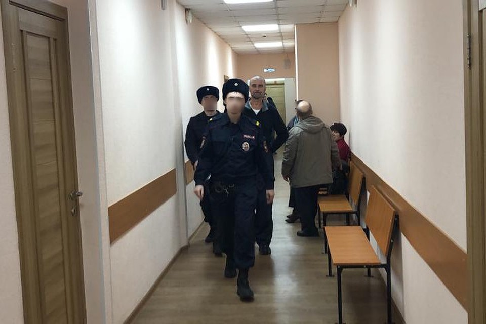 Экс фотографу бывшего губернатора Хабаровского края Валерию Спидлену вынесли приговор Фото: Александра ШОПЕНКО
