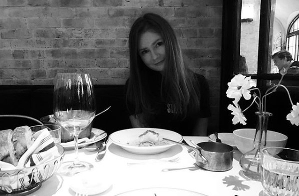 Анна никогда не платила за себя в ресторанах Фото: instagram.com/theannadelvey