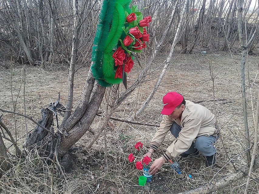 Тело Насти Боргояковой нашли на Аскизском тракте, в 80 километрах от Абакана. Убийца спрятал ее неподалеку от дороги, за тальником Фото: Надежда ИЛЬЧЕНКО